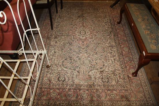 Satin Agra rug (2.27 x 1.58m)